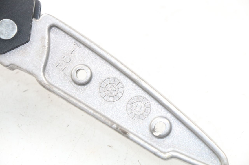 photo de PAAR FUßRASTENHALTER HINTEN PEUGEOT CITYSTAR 50 (2013 - 2017)