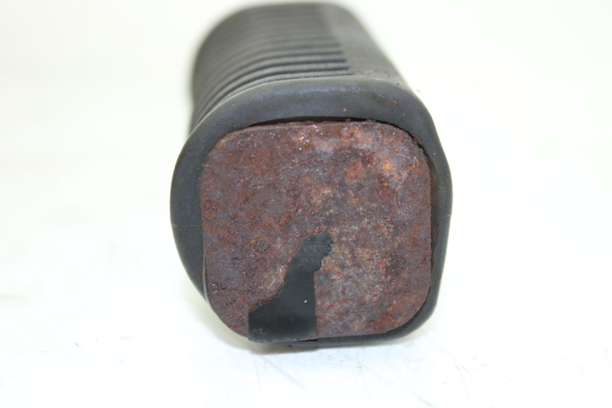 photo de PAAR FUßRASTENHALTER HINTEN SUZUKI CP 80 (1985 - 1996)