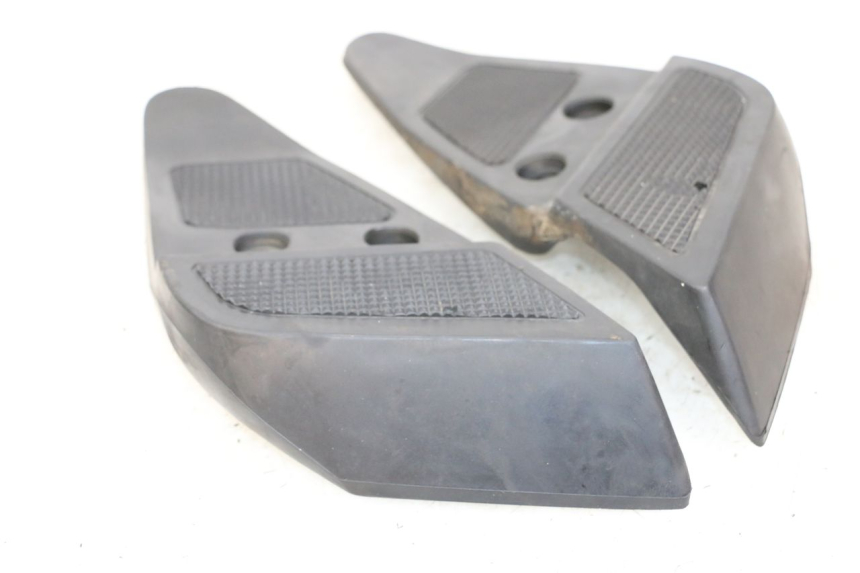 photo de FUSSRASTEN HINTEN HONDA FES PANTHEON 2T 125 (1998 - 2002)