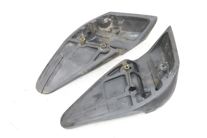 photo de FUSSRASTEN HINTEN HONDA FES PANTHEON 2T 125 (1998 - 2002)