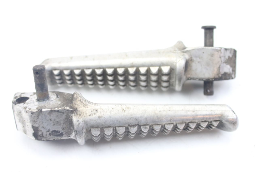 photo de PAAR FUßRASTENHALTER HINTEN HONDA VFR FI RC46 800 (1998 - 2001)