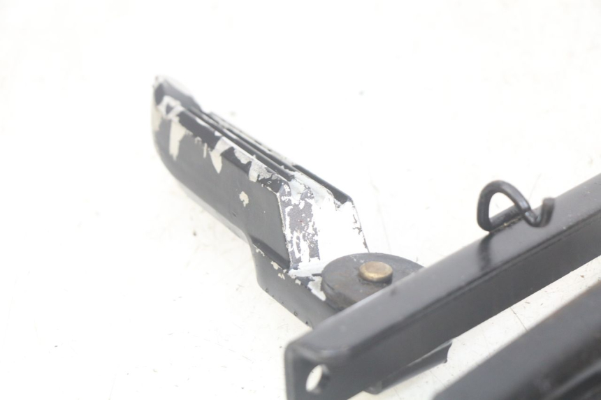 photo de PAAR FUßRASTENHALTER HINTEN SYM JET SPORT XR 50 (2006 - 2015)