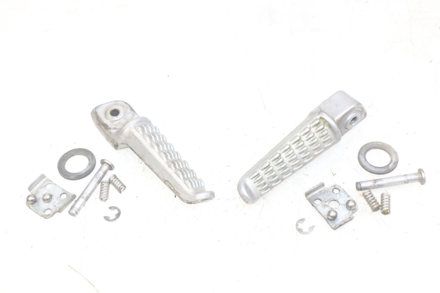 photo de PAAR FUßRASTENHALTER HINTEN KAWASAKI Z 750 (2007 - 2013)