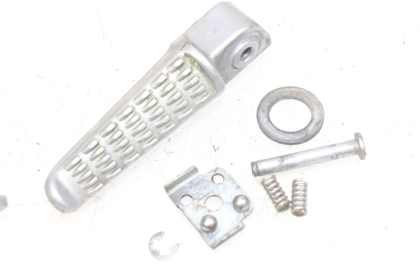 photo de PAAR FUßRASTENHALTER HINTEN KAWASAKI Z 750 (2007 - 2013)