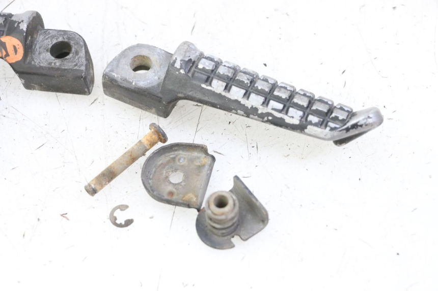 photo de FUSSRASTEN HINTEN KAWASAKI ZR7 ZR-7 S 750 (1999 - 2004)