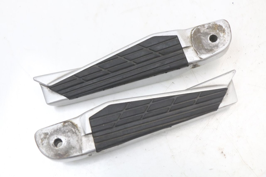 photo de FUSSRASTEN HINTEN KYMCO XCITING 250 (2006 - 2009)