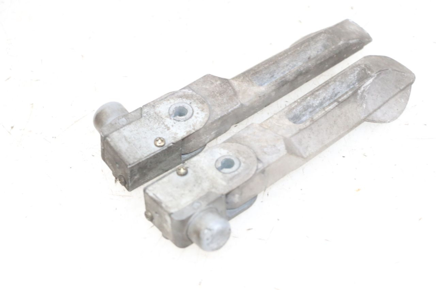 photo de PAAR FUßRASTENHALTER HINTEN KYMCO LIKE 125 (2009 - 2016) - Alternative Perspektive