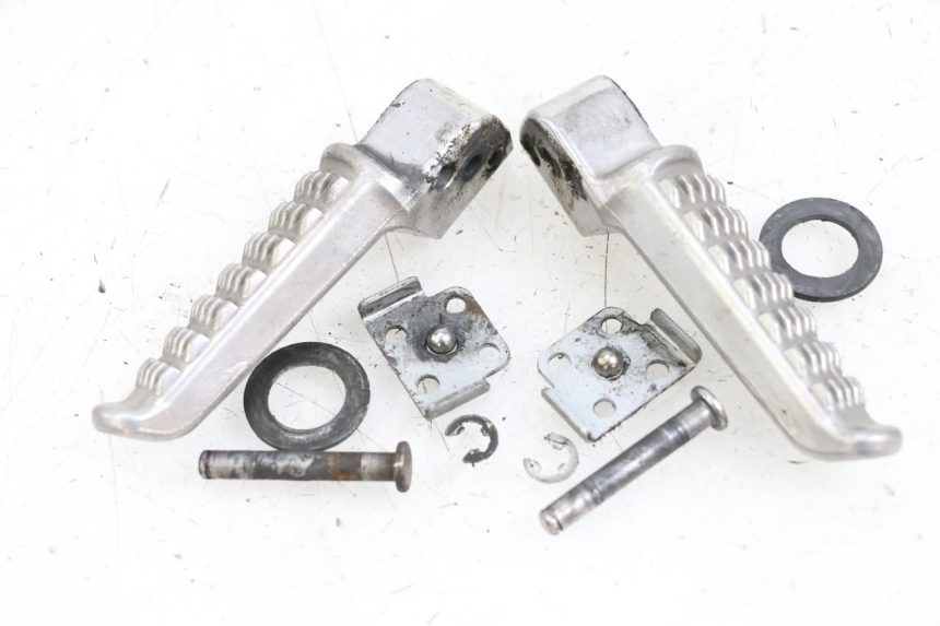 photo de FUSSRASTEN HINTEN KAWASAKI NINJA 400 (2018 - 2023)