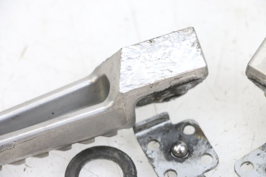 photo de FUSSRASTEN HINTEN KAWASAKI NINJA 400 (2018 - 2023)