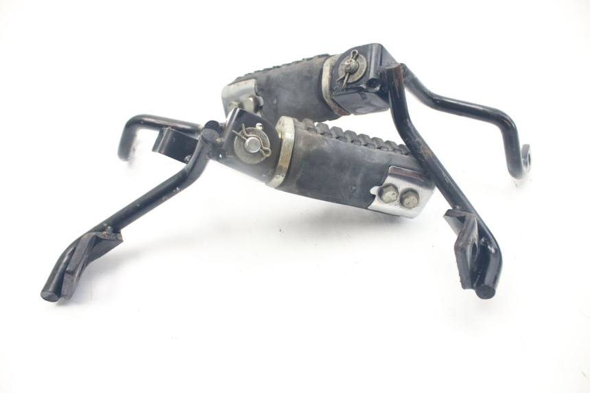 photo de PAAR FUßRASTENHALTER HINTEN KYMCO PEOPLE 250 (2004 - 2008)