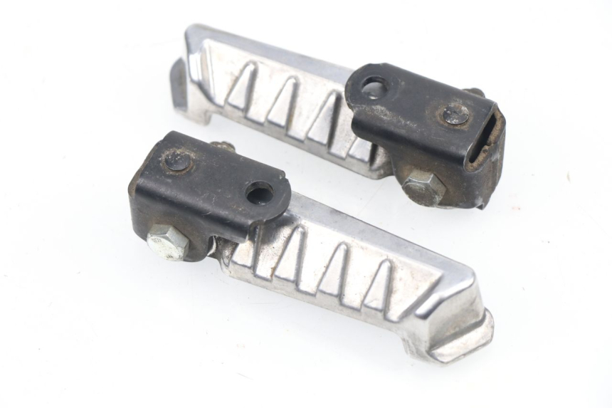 photo de PAAR FUßRASTENHALTER HINTEN PEUGEOT LUDIX 50 (2008 - 2017)