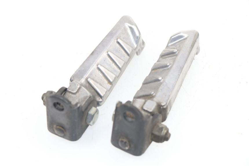 photo de PAAR FUßRASTENHALTER HINTEN PEUGEOT LUDIX 50 (2008 - 2017)