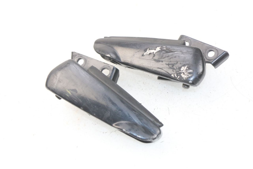 photo de FUSSRASTEN HINTEN PIAGGIO CARNABY 125 (2007 - 2011)