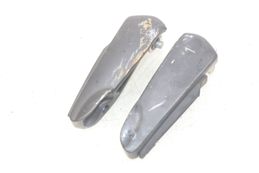photo de HINTEN FUßRASTENPAAR PIAGGIO FLY 4T 50 (2013 - 2017)