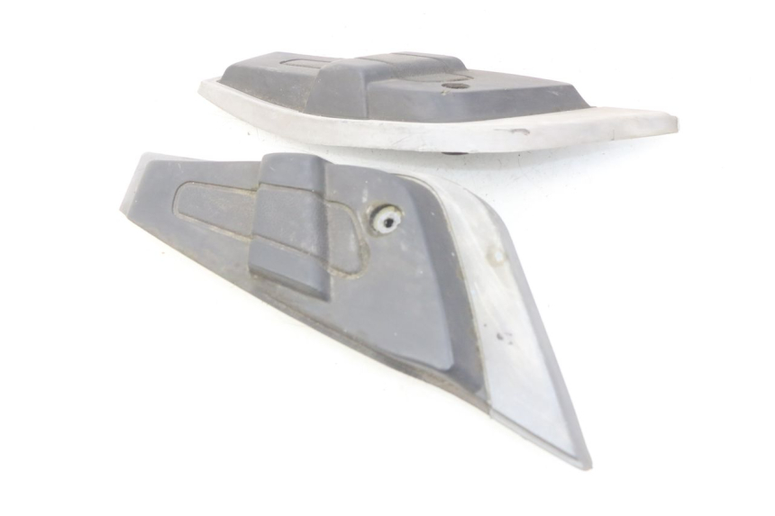 photo de PAAR FUßRASTENHALTER HINTEN PIAGGIO X9 EVOLUTION 500 (2003 - 2005)