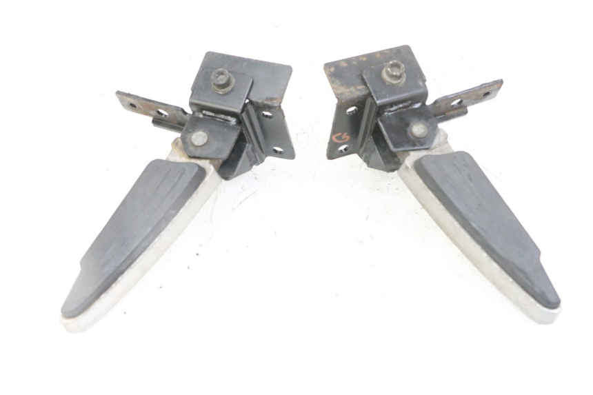 photo de FUSSRASTEN HINTEN PEUGEOT SATELIS 125 (2013 - 2018)