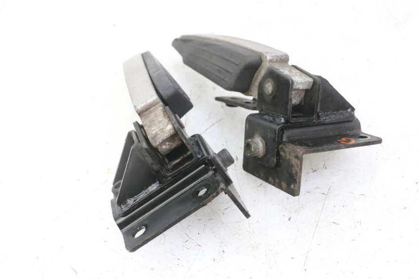 photo de FUSSRASTEN HINTEN PEUGEOT SATELIS 125 (2013 - 2018)