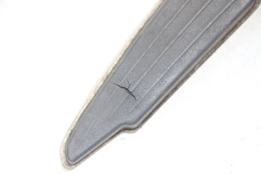 photo de FUSSRASTEN HINTEN PEUGEOT SATELIS 125 (2013 - 2018)