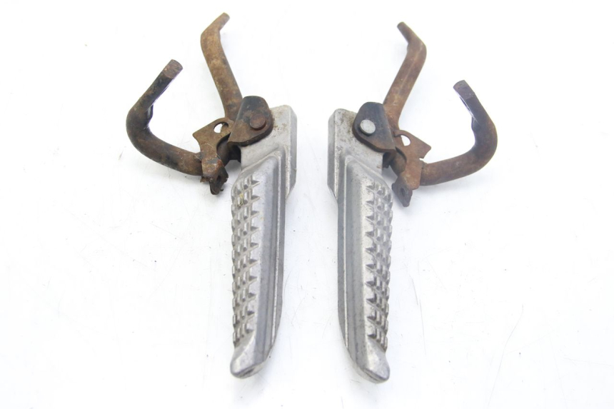 photo de PAAR FUßRASTENHALTER HINTEN SELECT UP OCTALIS 125 (2007 - 2012)