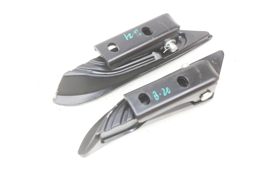 photo de PAAR FUßRASTENHALTER HINTEN APRILIA SXR 50 (2021 - 2023)