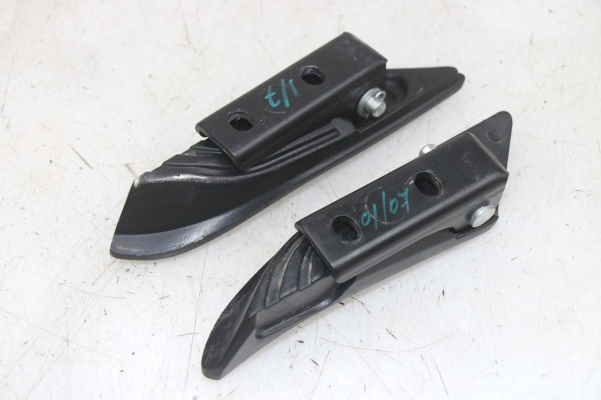 photo de PAAR FUßRASTENHALTER HINTEN APRILIA SXR 50 (2021 - 2023)