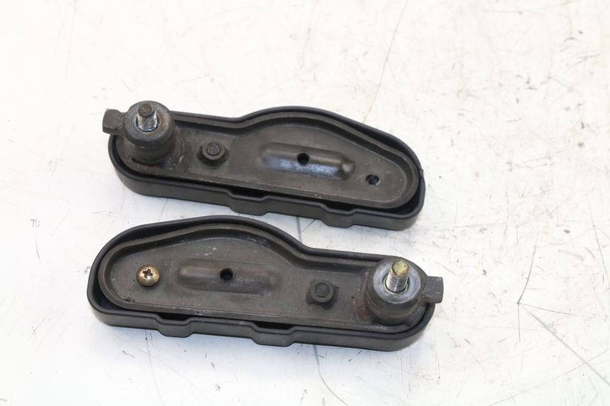 photo de FUSSRASTEN HINTEN SYM JOYRIDE 125 (2002 - 2009)