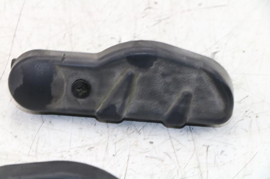 photo de FUSSRASTEN HINTEN SYM JOYRIDE 125 (2002 - 2009)