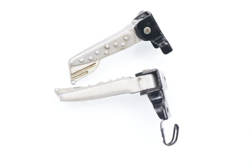 photo de FUSSRASTEN HINTEN SYM MIO 50 (2005 - 2010)