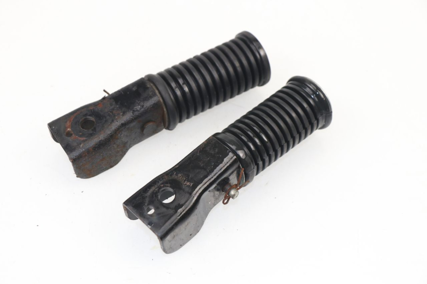 photo de FUSSRASTEN HINTEN SYM XS 125 (2007 - 2016)