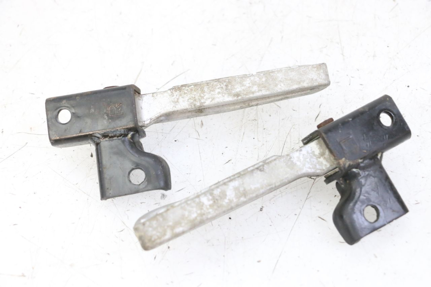 photo de FUSSRASTEN HINTEN PEUGEOT TWEET 4T 50 (2014 - 2019)