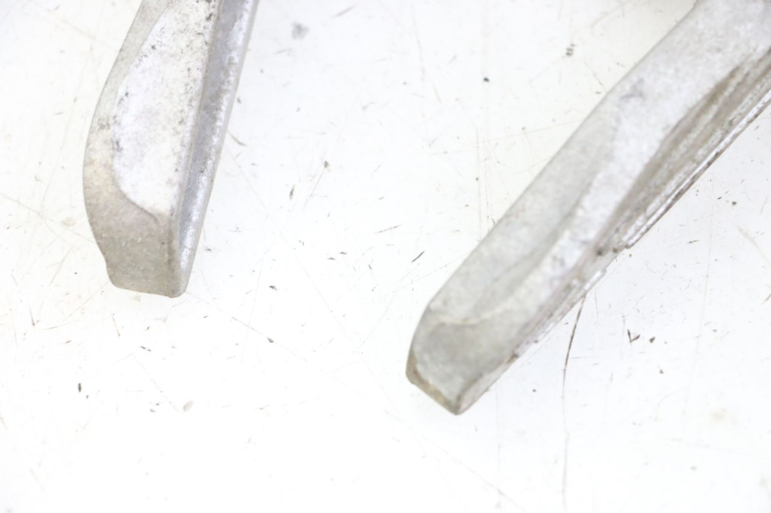 photo de FUSSRASTEN HINTEN PEUGEOT TWEET 4T 50 (2014 - 2019)