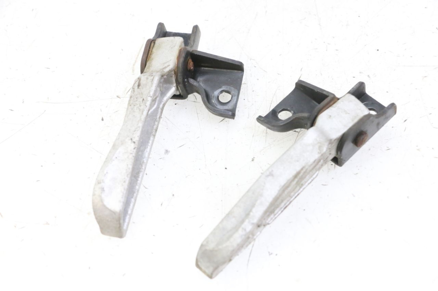 photo de FUSSRASTEN HINTEN PEUGEOT TWEET 4T 50 (2014 - 2019)