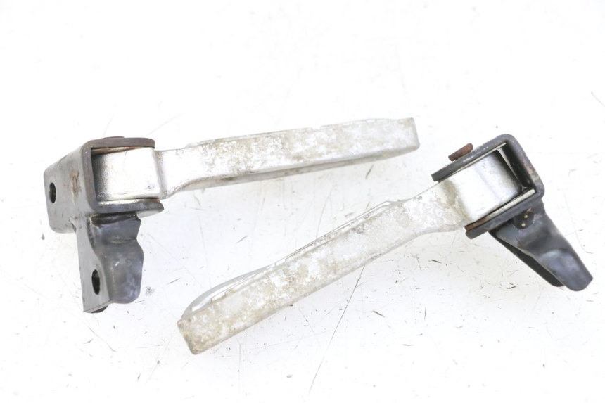 photo de FUSSRASTEN HINTEN PEUGEOT TWEET 4T 50 (2014 - 2019)