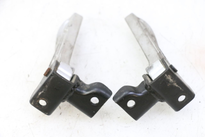 photo de PAAR FUßRASTENHALTER HINTEN PEUGEOT TWEET 4T 50 (2018 - 2020)