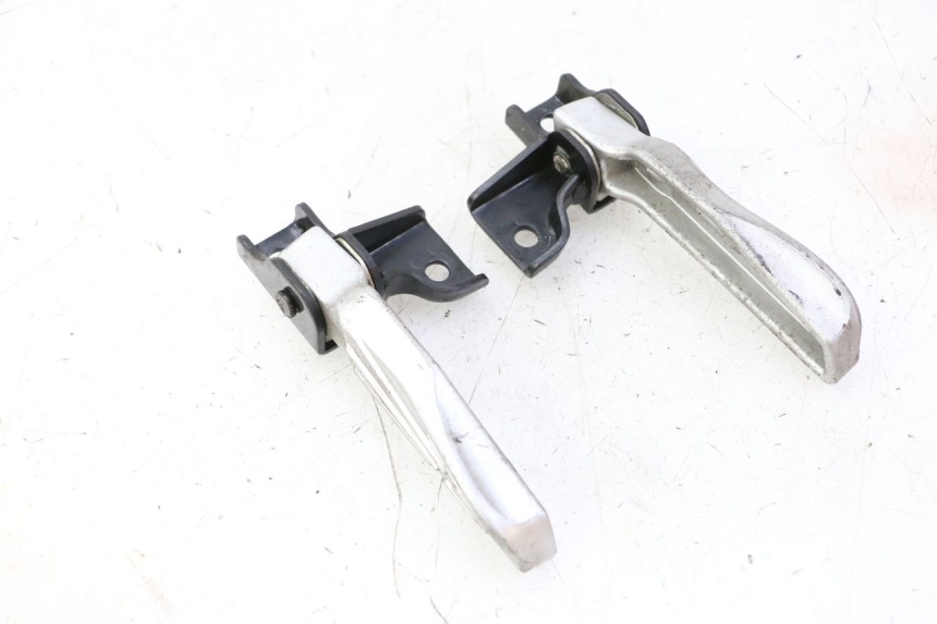 photo de FUSSRASTEN HINTEN PEUGEOT TWEET PRO CARGO 50 (2018 - 2020)