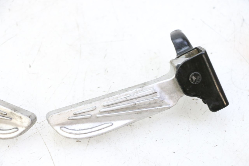 photo de FUSSRASTEN HINTEN PEUGEOT TWEET PRO CARGO 50 (2018 - 2020)