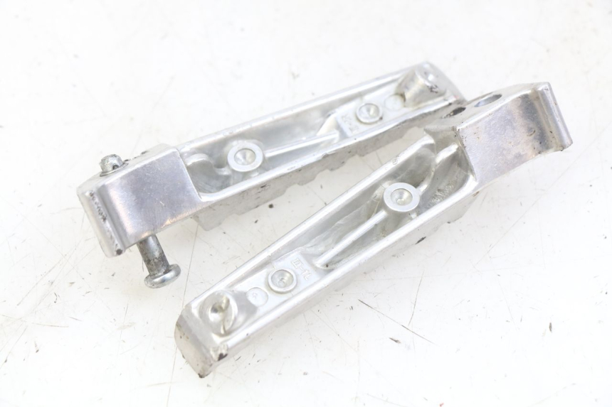 photo de PAAR FUßRASTENHALTER HINTEN YAMAHA X-MAX XMAX 125 (2010 - 2014)