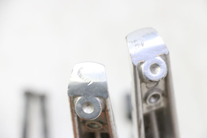 photo de PAAR FUßRASTENHALTER HINTEN YAMAHA X-MAX XMAX 125 (2010 - 2014)