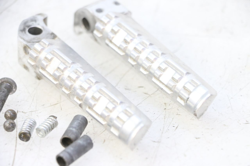 photo de PAAR FUßRASTENHALTER HINTEN YAMAHA X-MAX XMAX 125 (2010 - 2014)