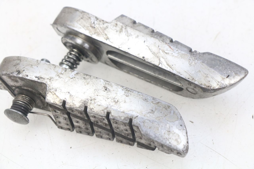 photo de PAAR FUßRASTENHALTER HINTEN TGB X-MOTION XMOTION 125 (2008 - 2014) - Detailansicht des Bauteils