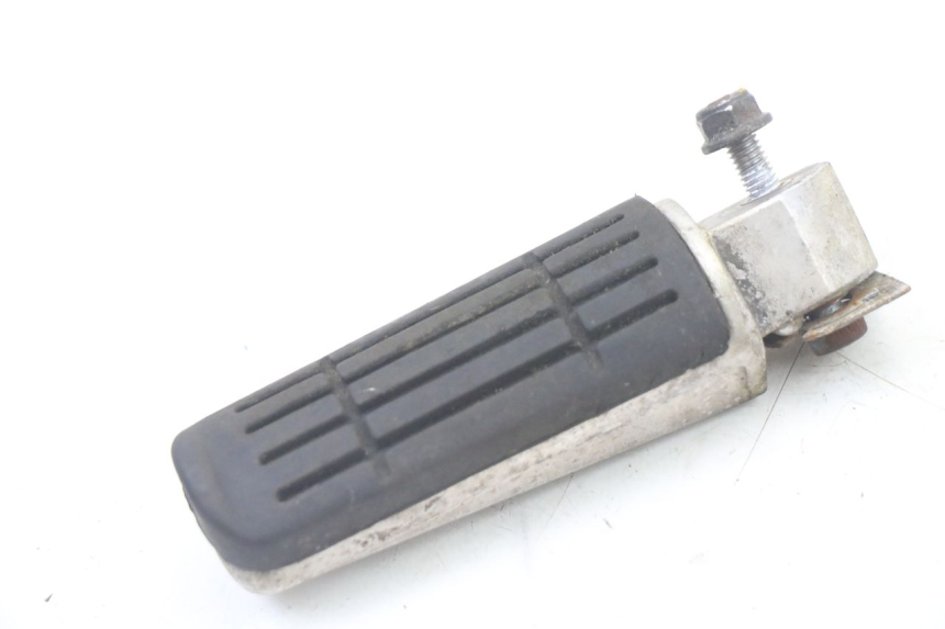 photo de FUSSRASTEN HINTEN YAMAHA FZ6 FAZER S2 600 (2007 - 2011)