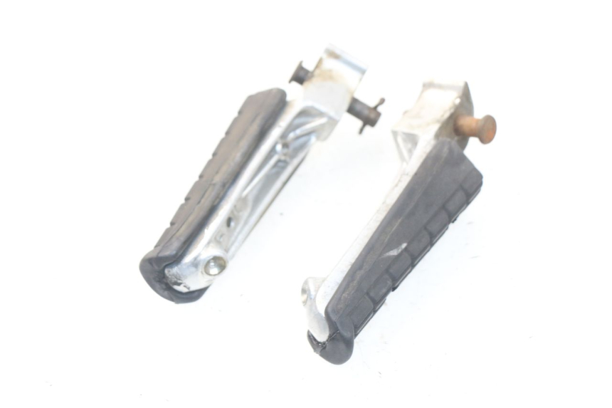 photo de FUSSRASTEN HINTEN YAMAHA XJ600 XJ DIVERSION 600 (1992 - 1997)