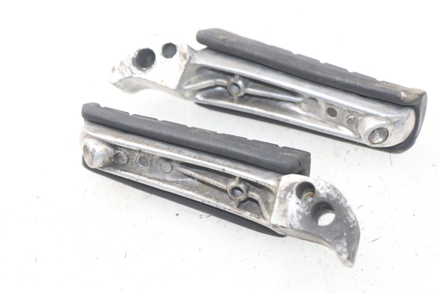 photo de FUSSRASTEN HINTEN YAMAHA XJ600 XJ DIVERSION 600 (1992 - 1997)