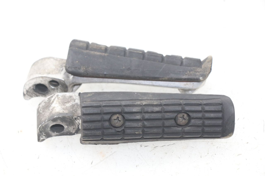 photo de FUSSRASTEN HINTEN YAMAHA XJ600 XJ DIVERSION 600 (1992 - 1997)