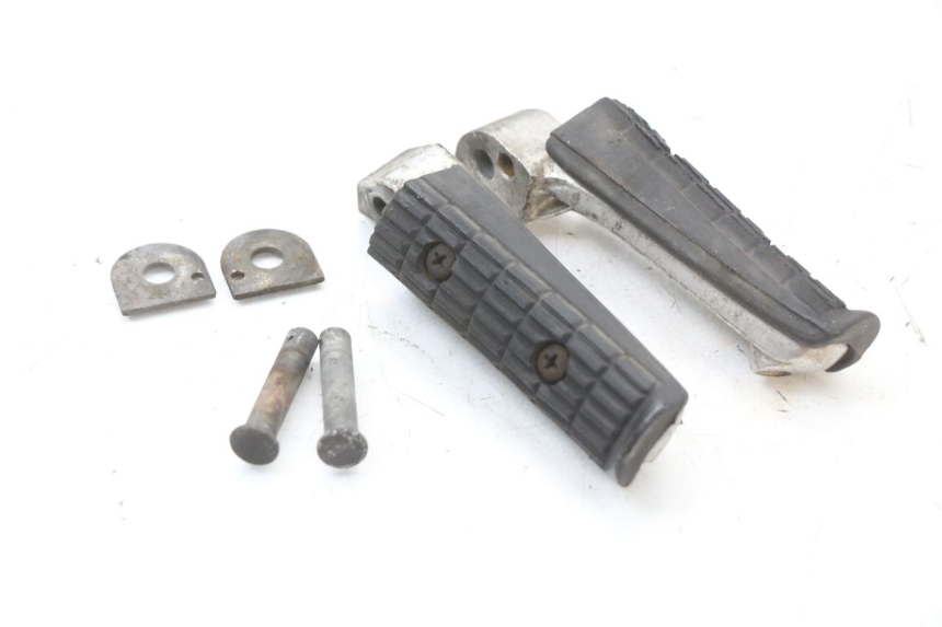photo de FUSSRASTEN HINTEN YAMAHA XJ600 XJ DIVERSION 600 (1992 - 1997)