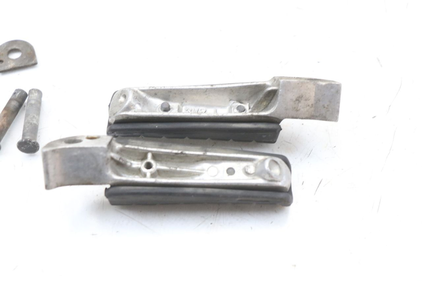 photo de FUSSRASTEN HINTEN YAMAHA XJ600 XJ DIVERSION 600 (1992 - 1997)