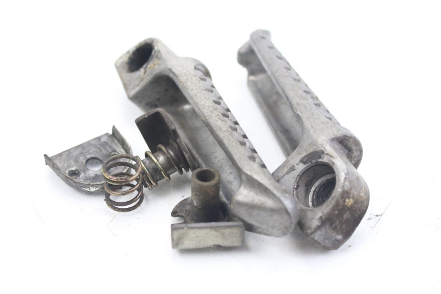 photo de PAAR FUßRASTENHALTER HINTEN KAWASAKI ZZR 600 (1995 - 2004)