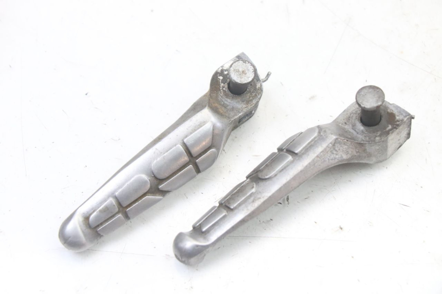 photo de FUSSRASTEN VORN APRILIA RS 50 (1999 - 2005)