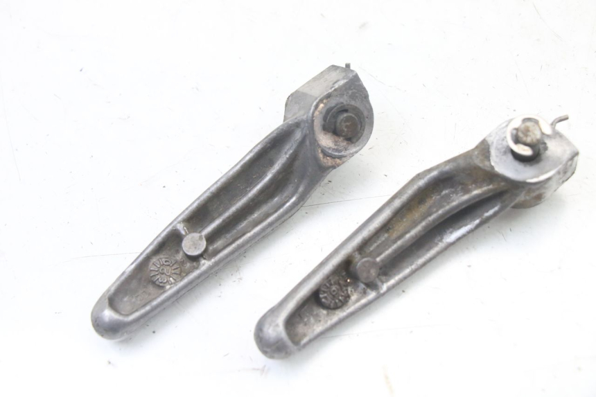 photo de FUSSRASTEN VORN APRILIA RS 50 (1999 - 2005)
