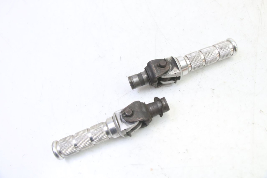 photo de VORDERE FUßRASTENPAAR HONDA CBR RR FIREBLADE 900 (1992 - 1994)